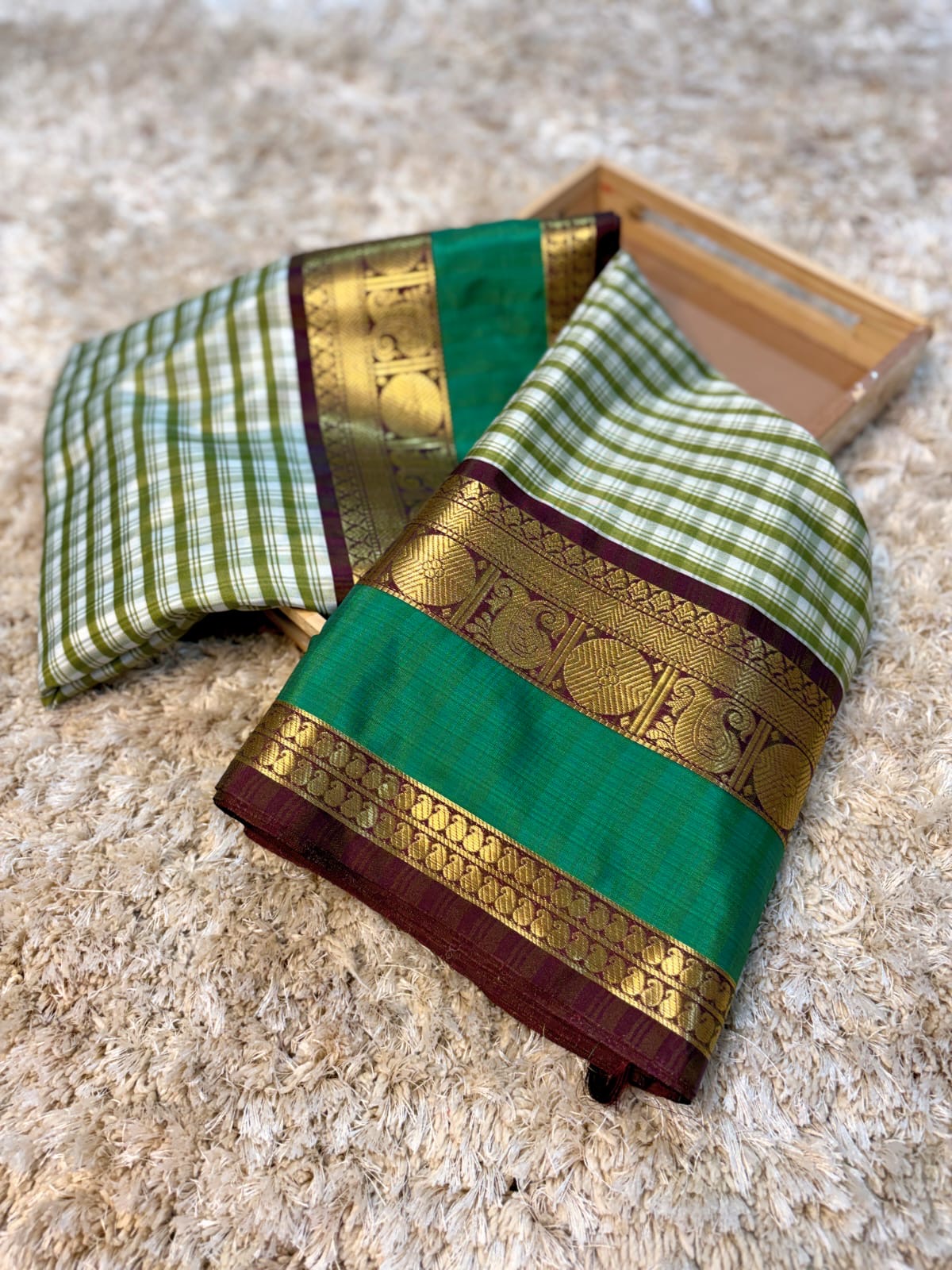 Gadwal silk saree check saree handloom sari blouse Bengali sarees