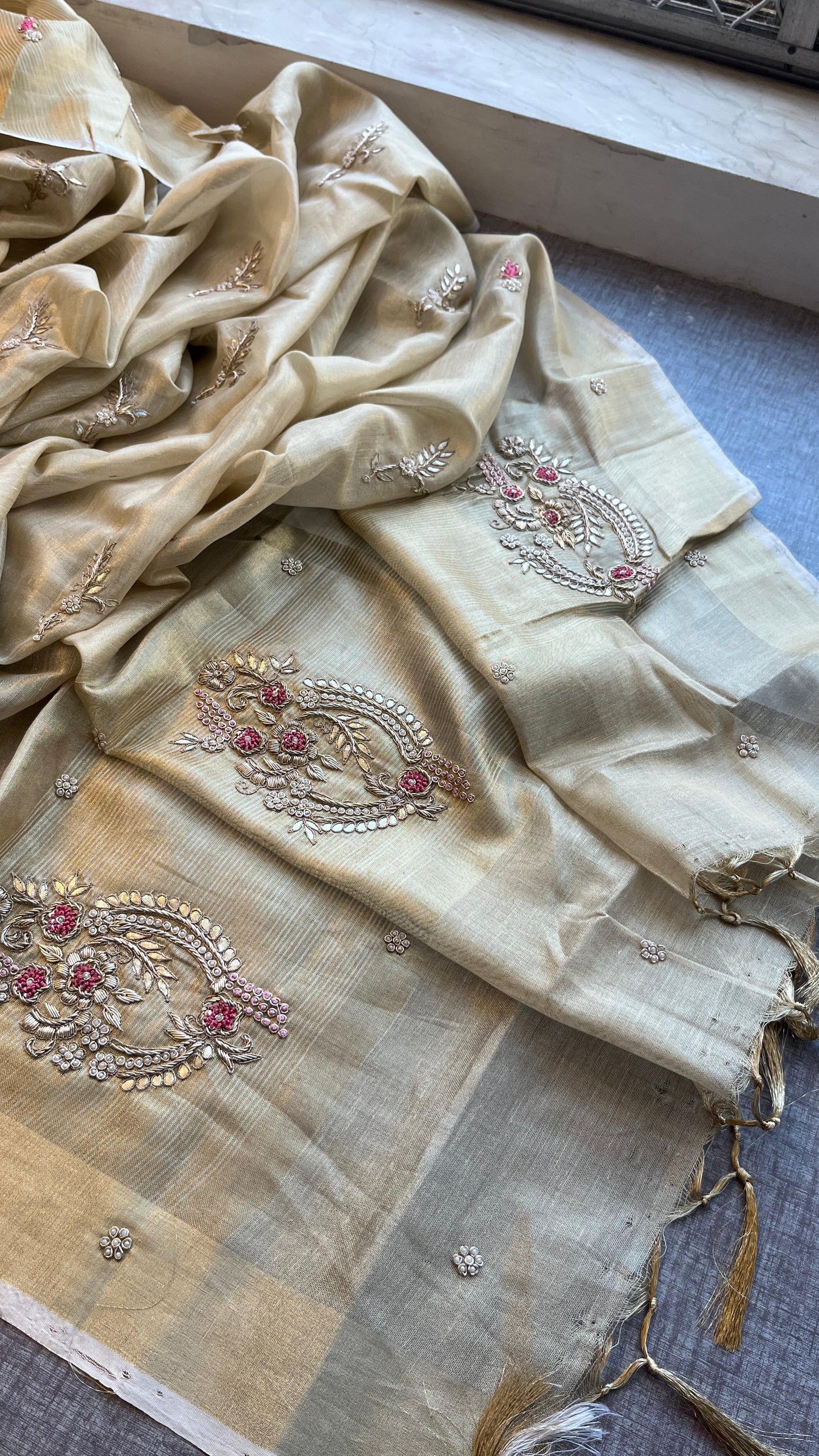 Vanisha linen saree tissue handloom saree Indian sari blouse