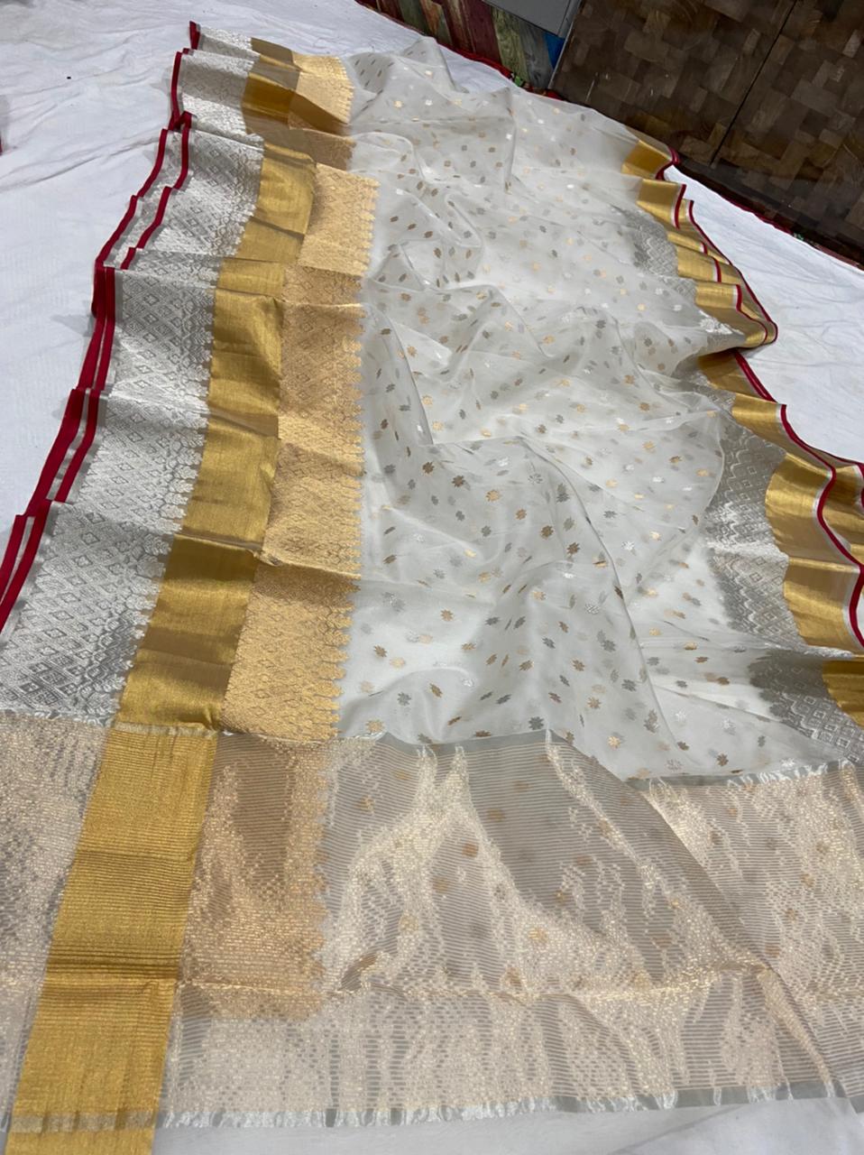 Sunehri Chanderi saree