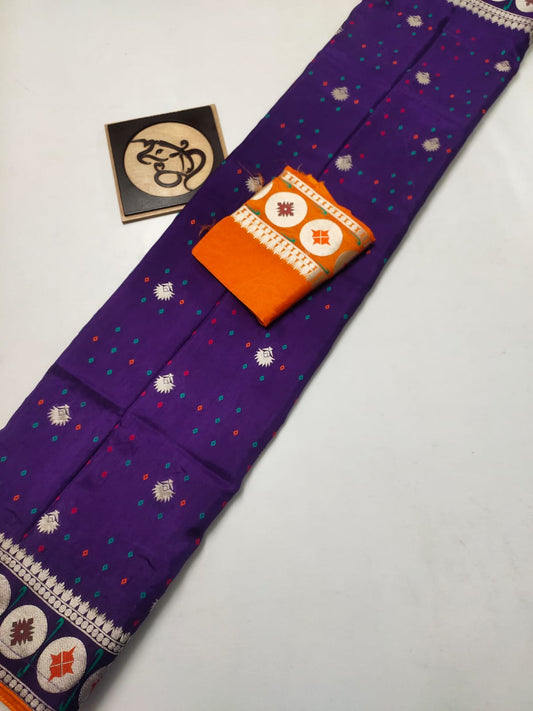 Nivesha Moonga saree