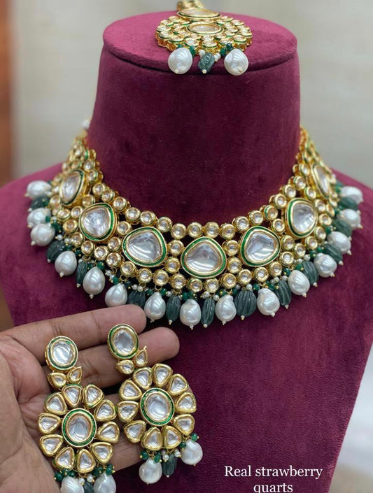 Rubika Kundan pearl choker set