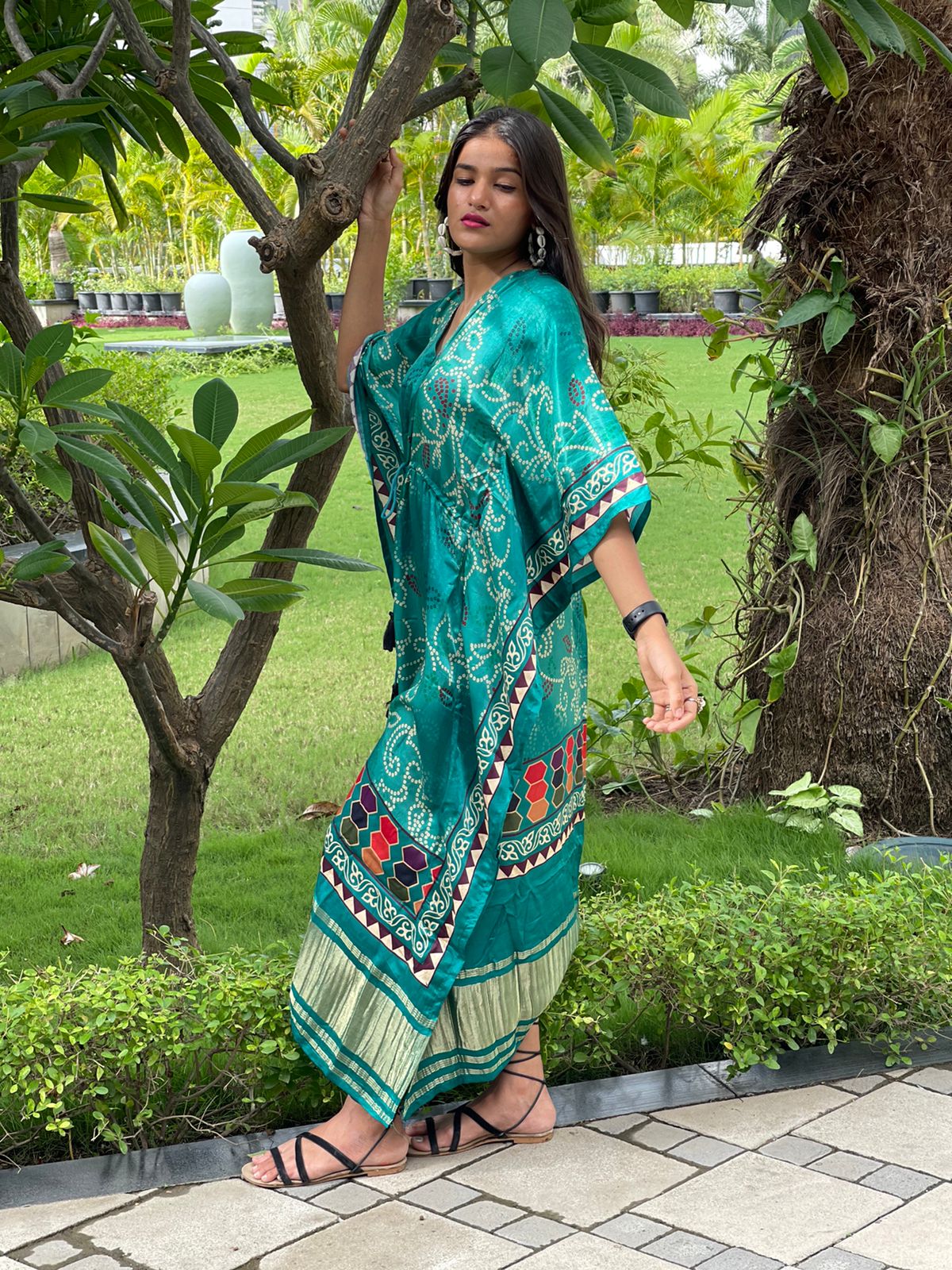 Suhanika gajji kaftan