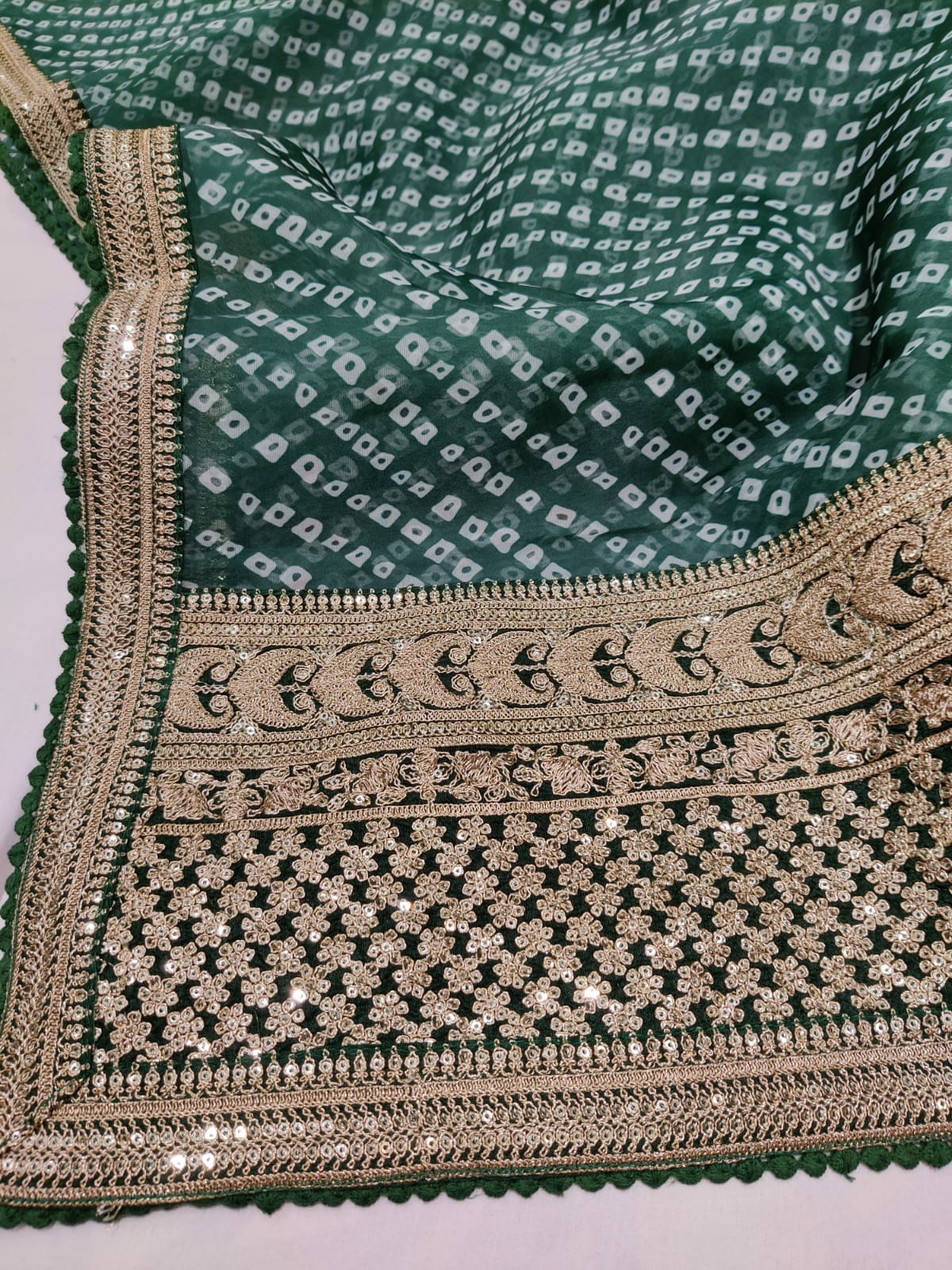 Lehariya bandhej saree