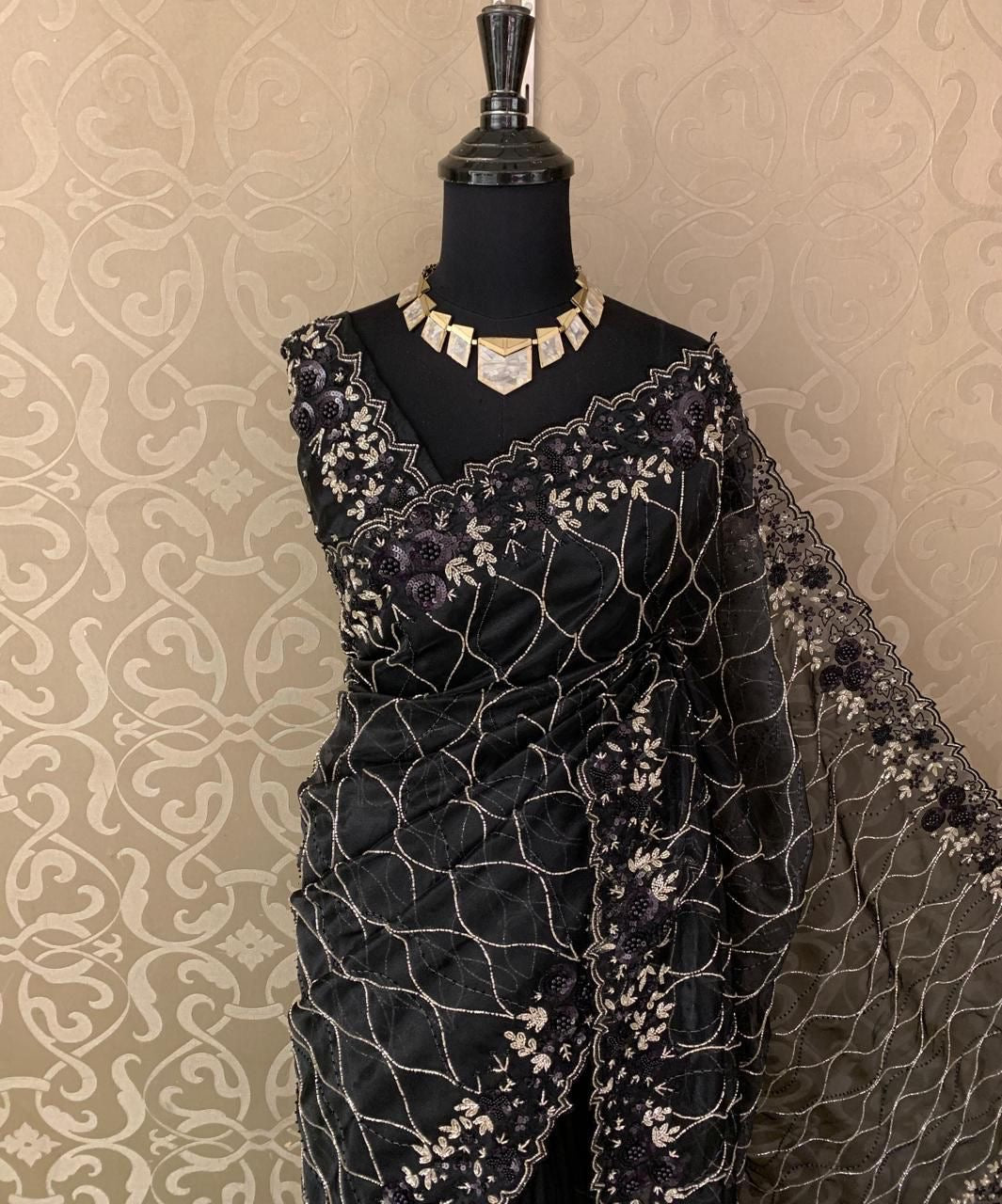 Venish Organza Saree Partywear sarees blouse