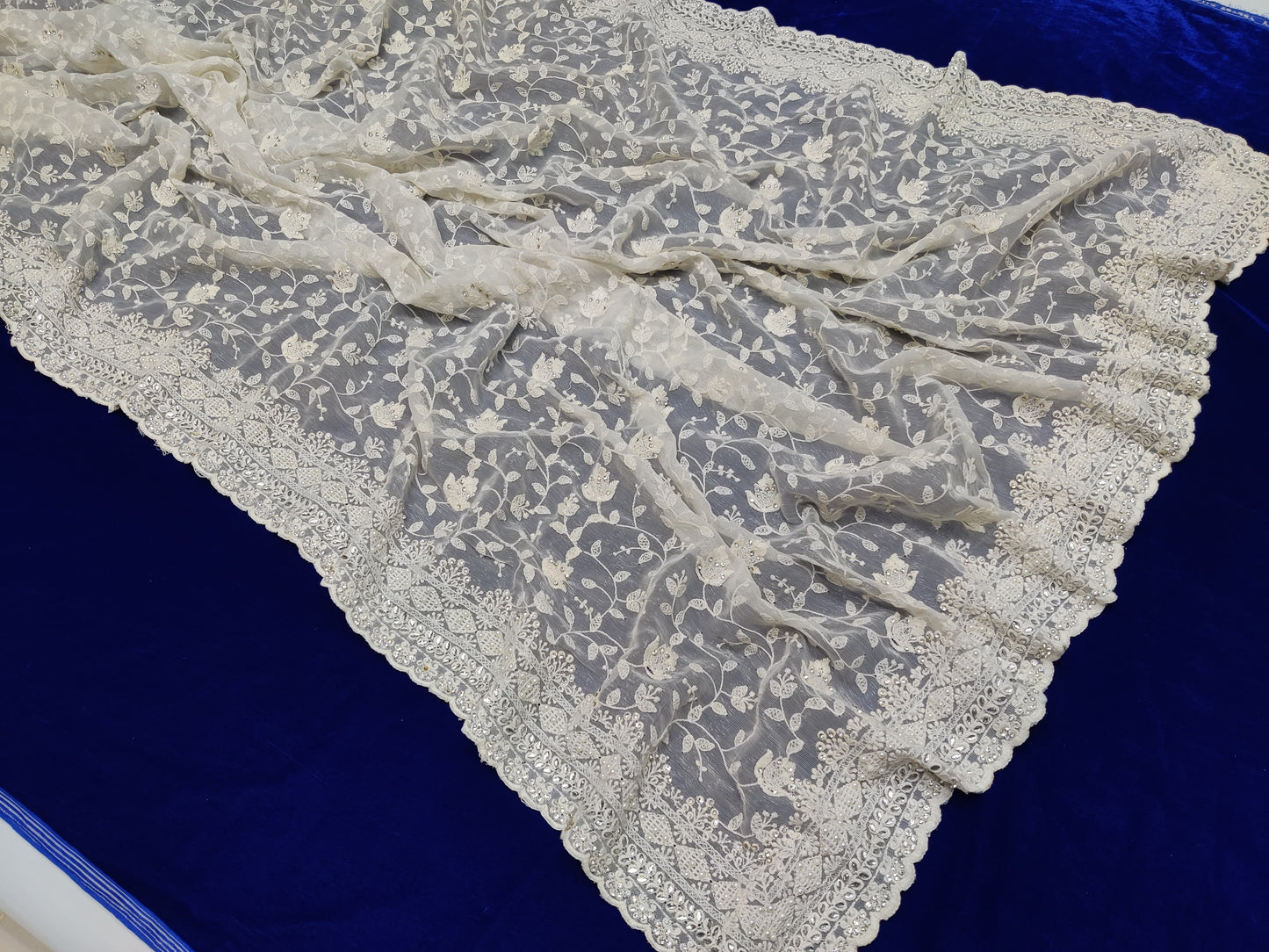 White Georgette Saree stunning sari blouse Indian wedding sarees