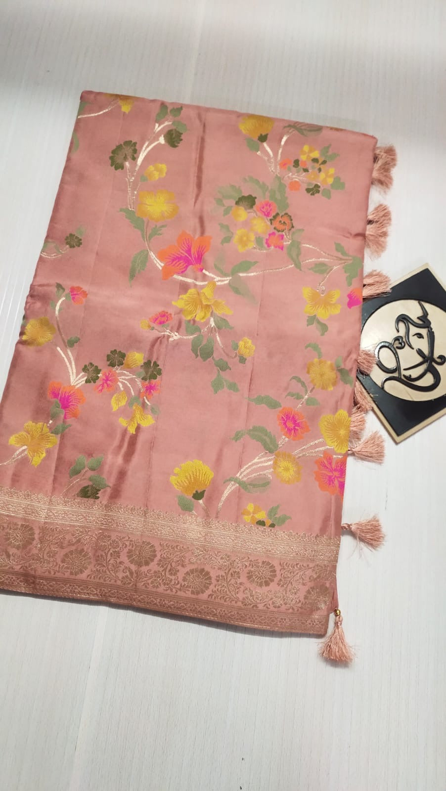 Ravesha Floral Meenakari Saree Banarasi sari