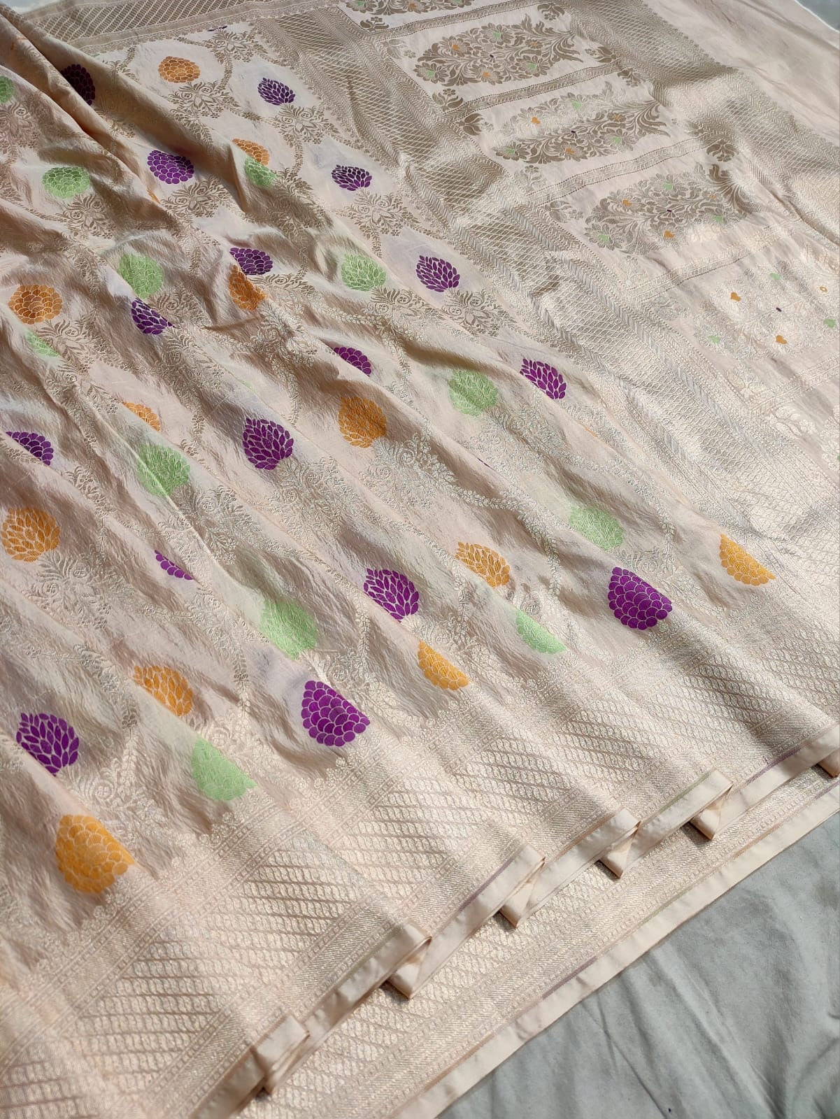Exclusive Banarsi handloom Katan silk saree