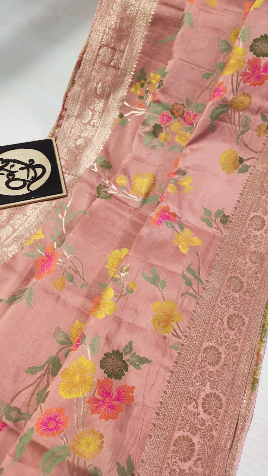 Ravesha Floral Meenakari Saree Banarasi sari