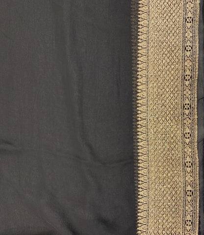 Luxurious Striped Saree Gorgette saree Indian sari blouse