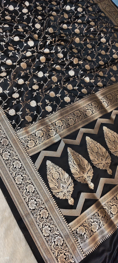 Khaddi banarsi saree handwoven sari blouse