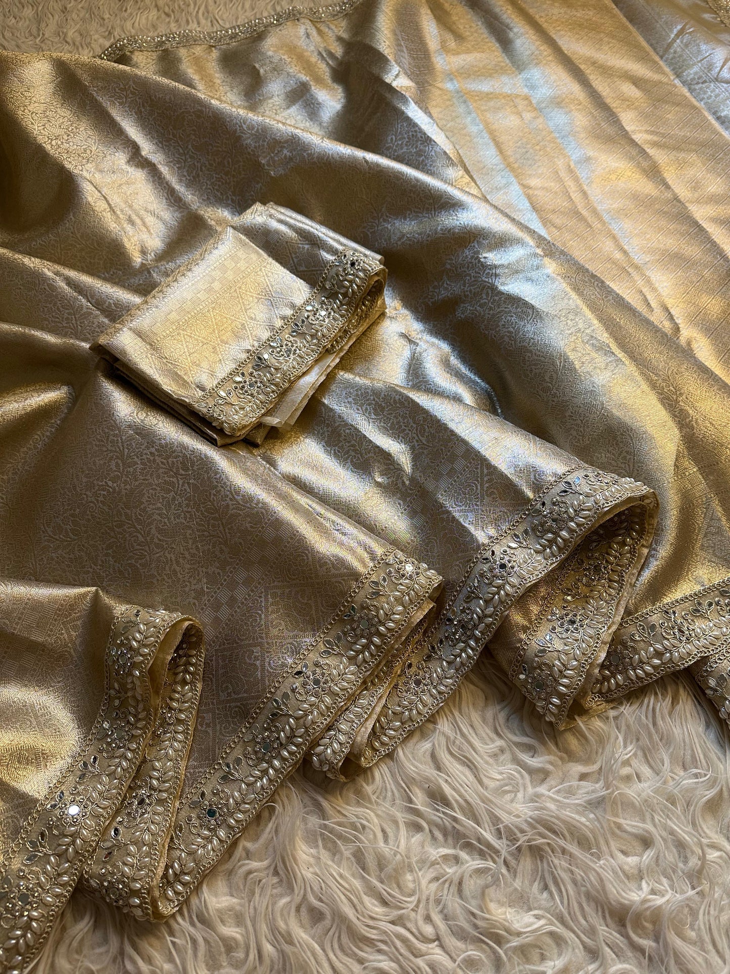 Tissue Kanjeevaram saree Zari silk saree blouse