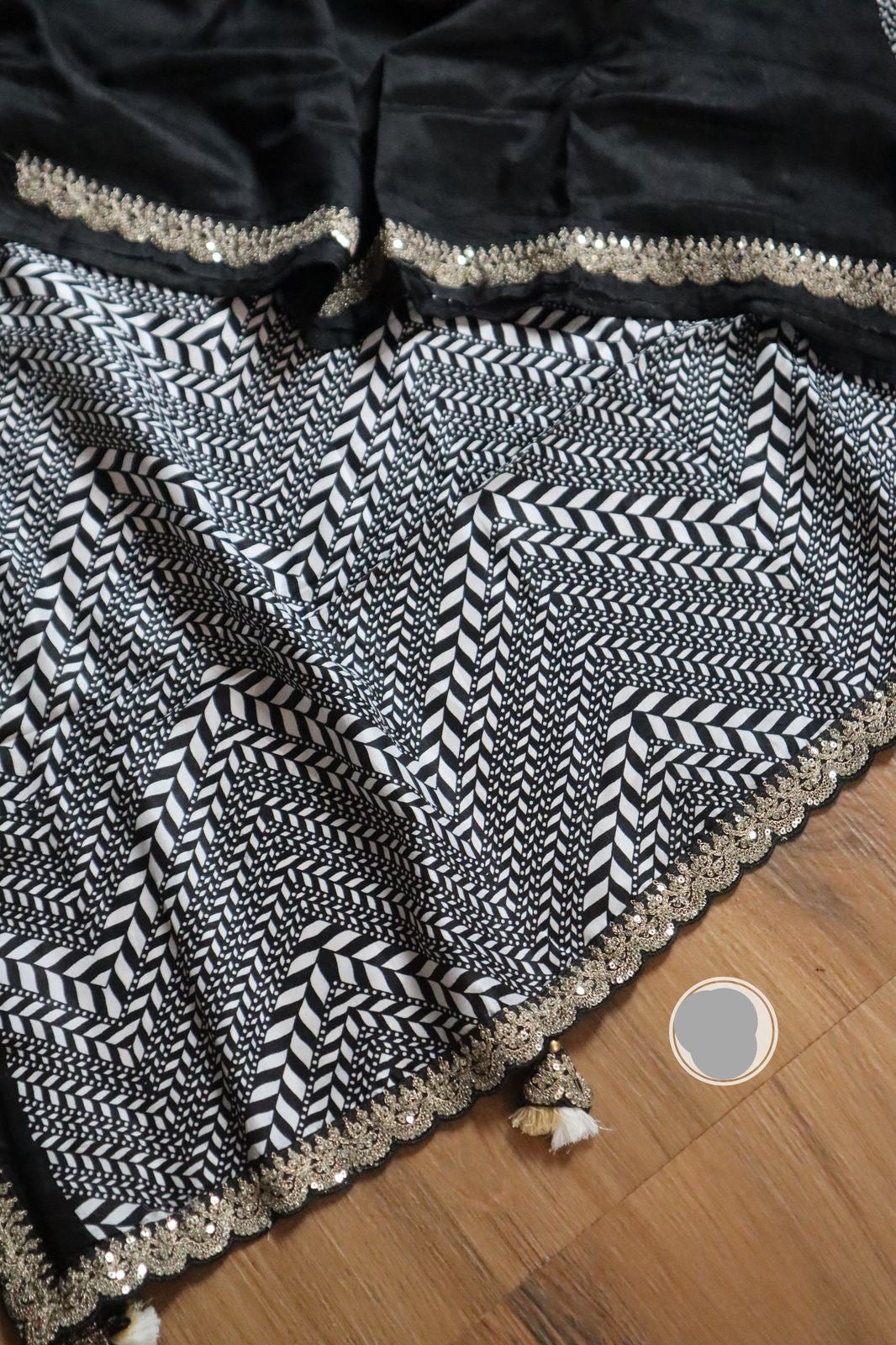 Ravisha munga silk saree Indian saree abstract pattern sarees blouse