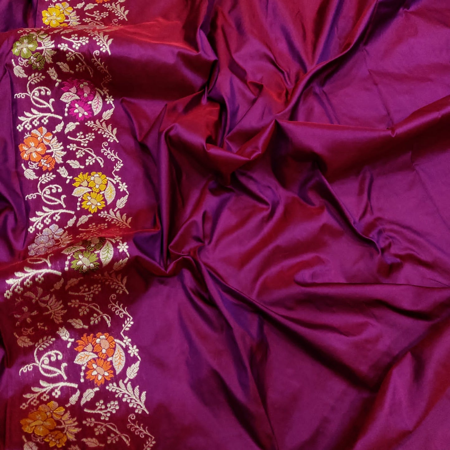 Alka Katan handwoven kadwa saree