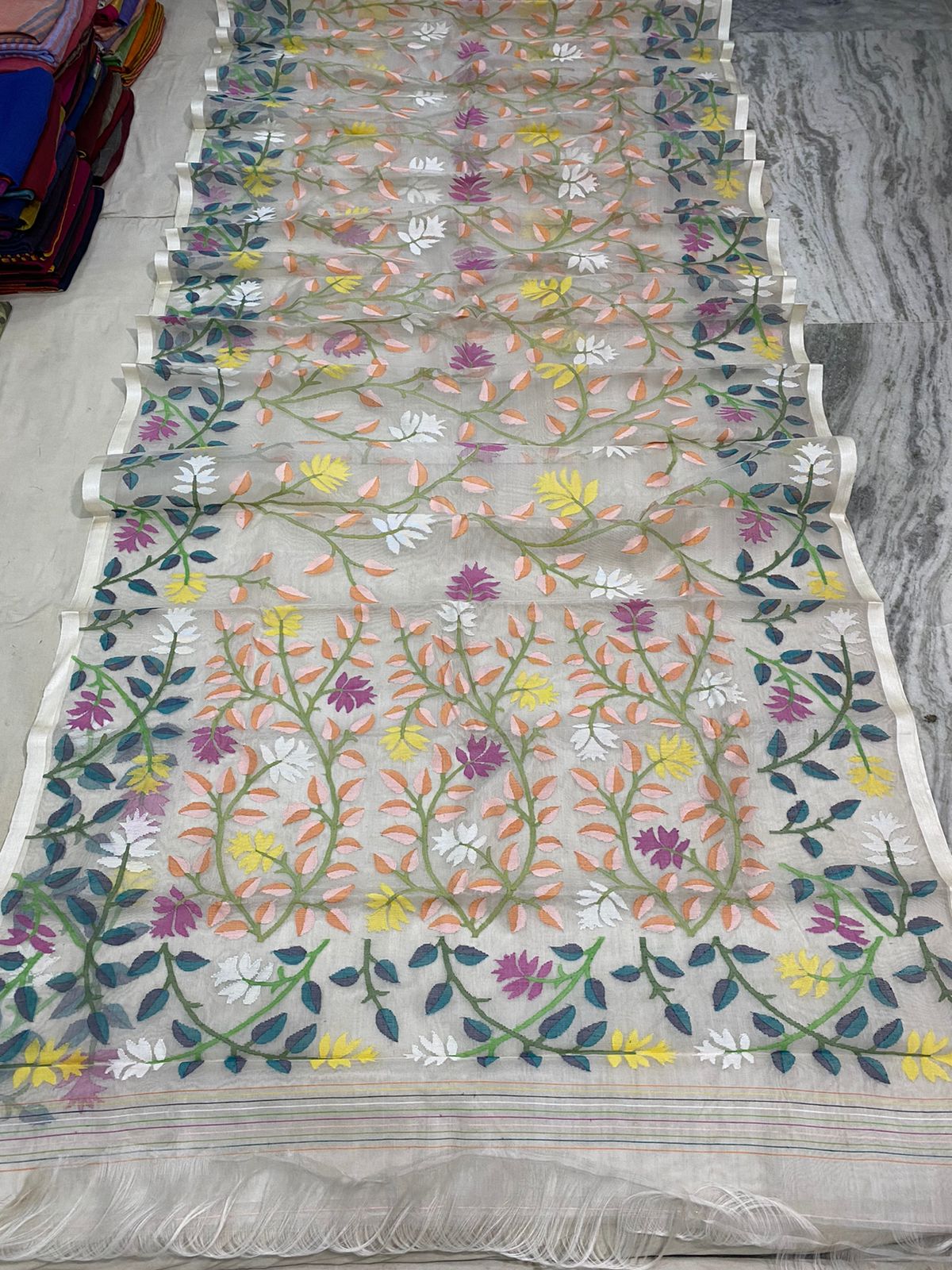Roshana Muslim tantuj jamdani saree