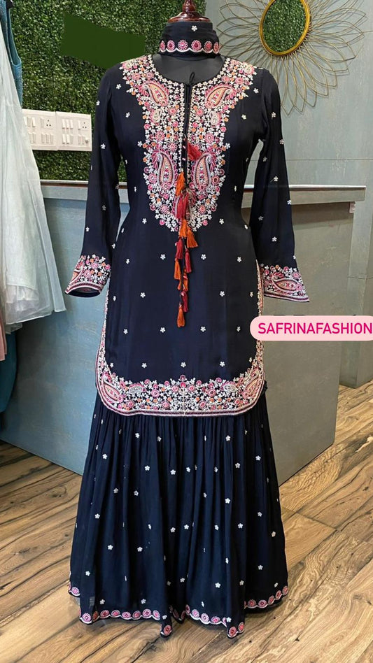 Black embroidery kurta dress