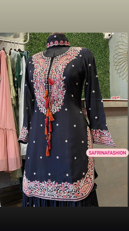 Black embroidery kurta dress