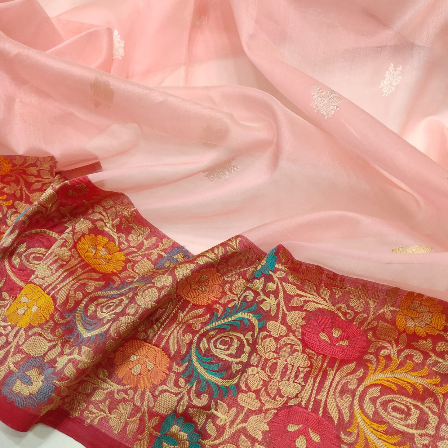 Rajwada kora handwoven kadwa saree