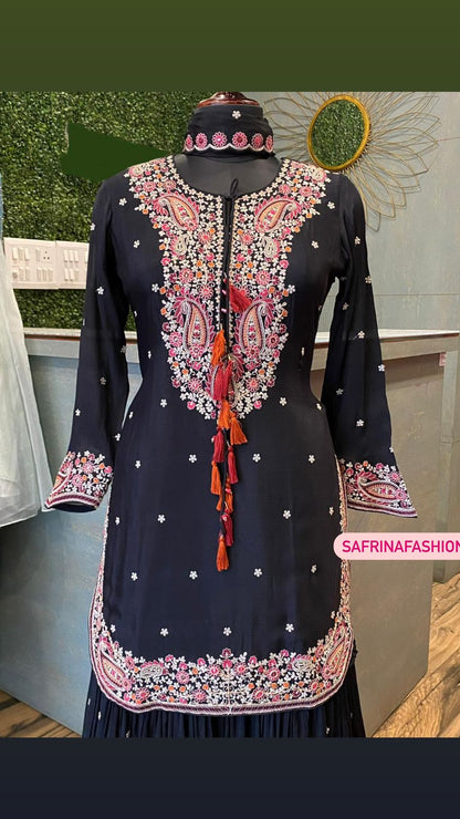 Black embroidery kurta dress