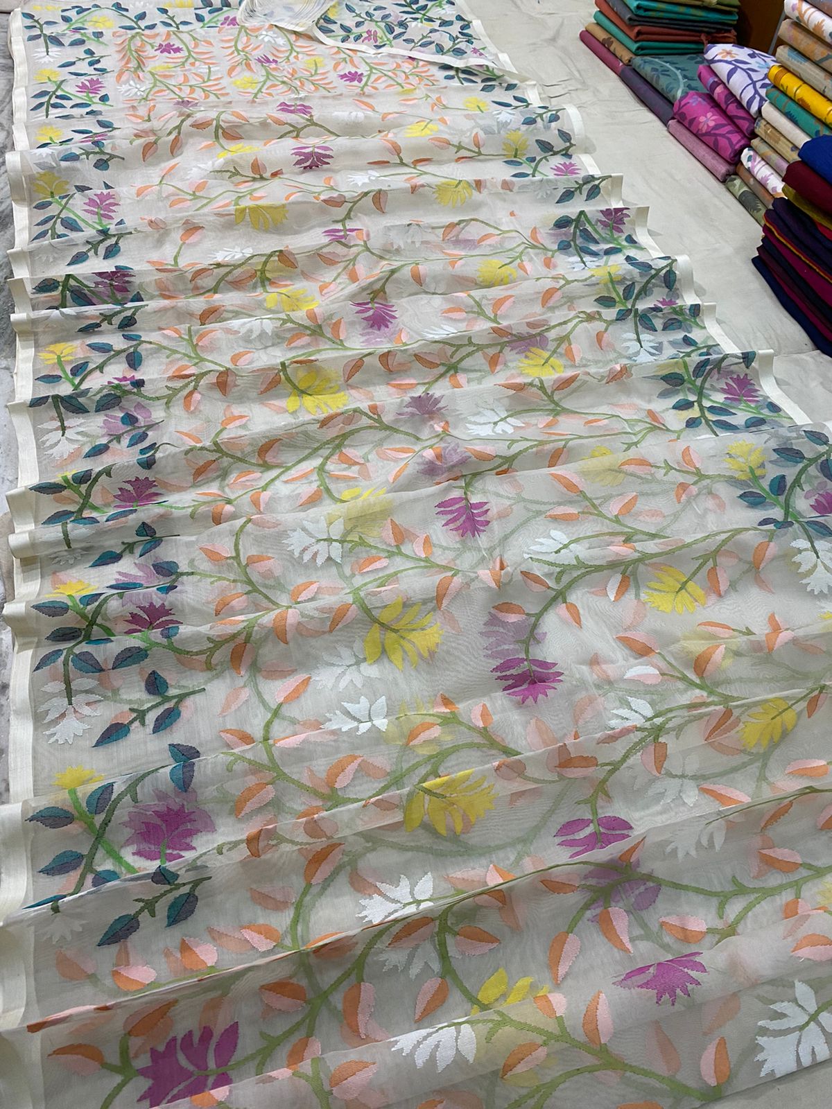 Roshana Muslim tantuj jamdani saree