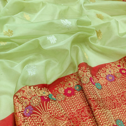Geshi handwoven Kora kadwa saree
