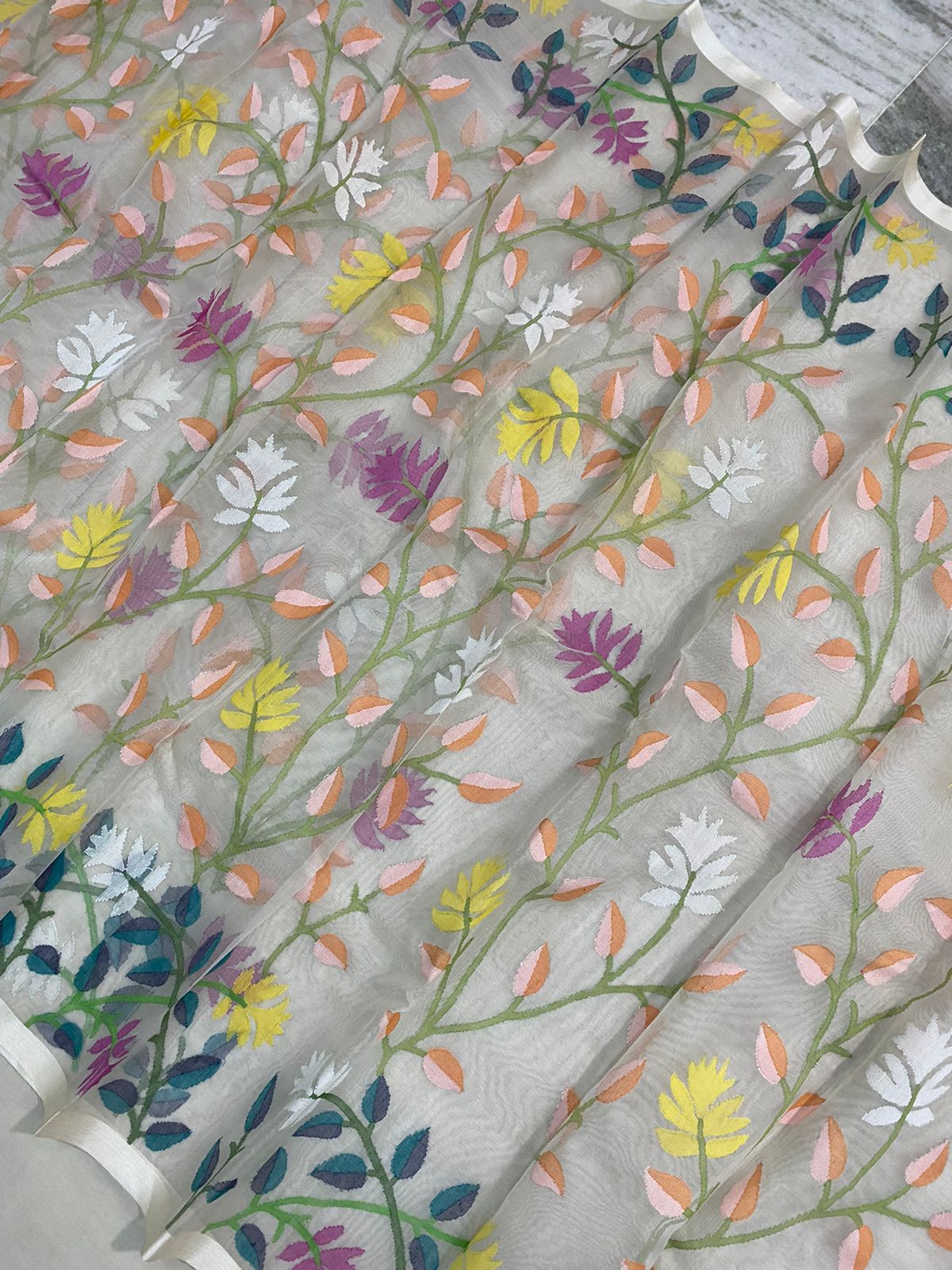 Roshana Muslim tantuj jamdani saree