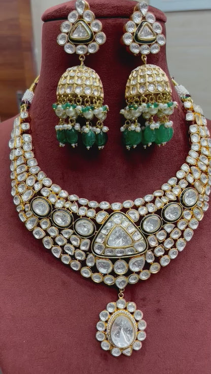 Shanaya wedding Kundan bridal set