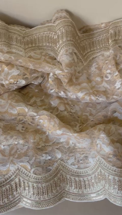 Chaintley lacy scalloped border saree