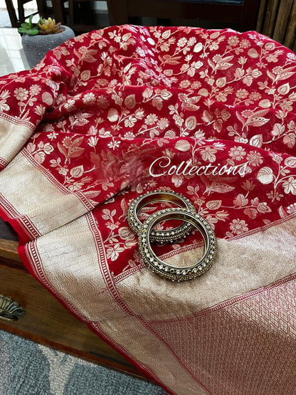 Red weaving Banarsi saree