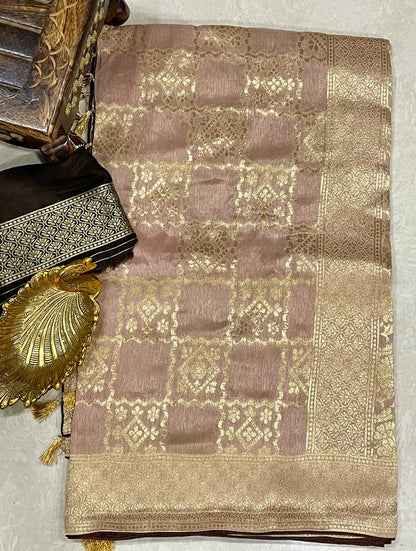 Dolika banarsi moonga saree