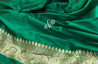 Lehariya striped saree
