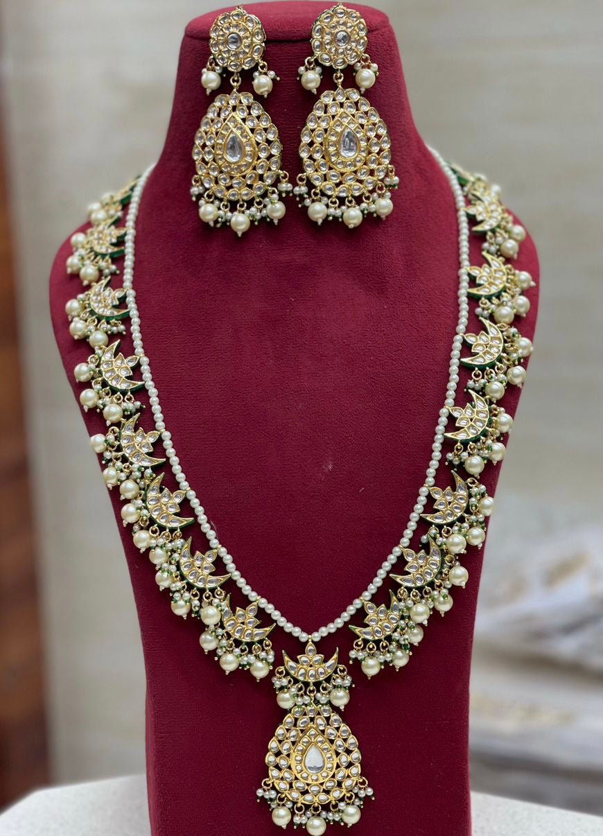 Lavita Kundan necklace