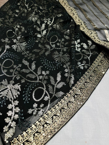 Arvenia striped organza saree