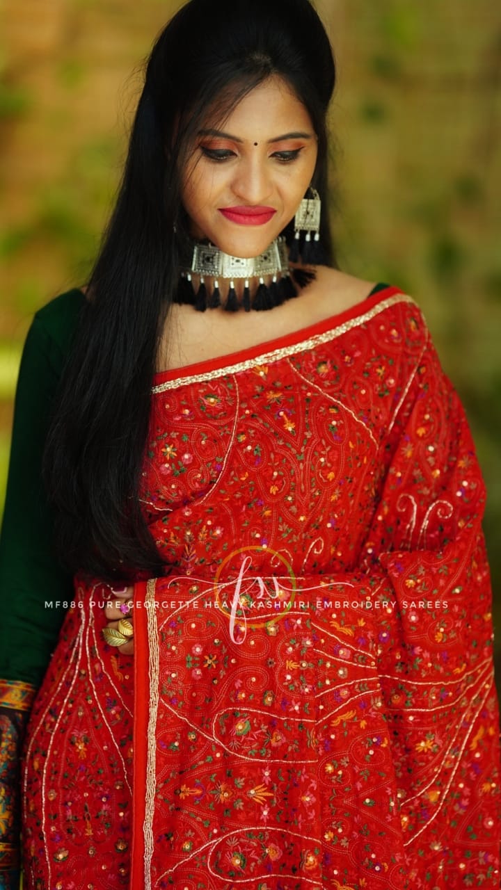 Arvena Kashmiri beauty saree