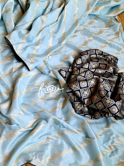 Excusitive lehariya Munga saree