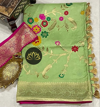 Mavika Moonga banarsi saree