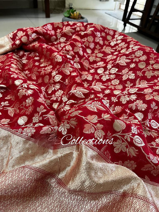 Red weaving Banarsi saree