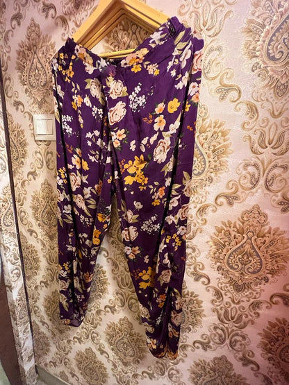 Vahida floral cord set