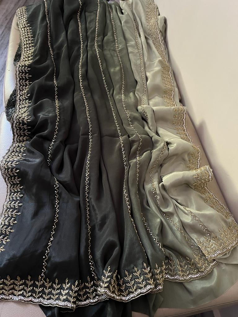 Naveli crepe kat Dana saree