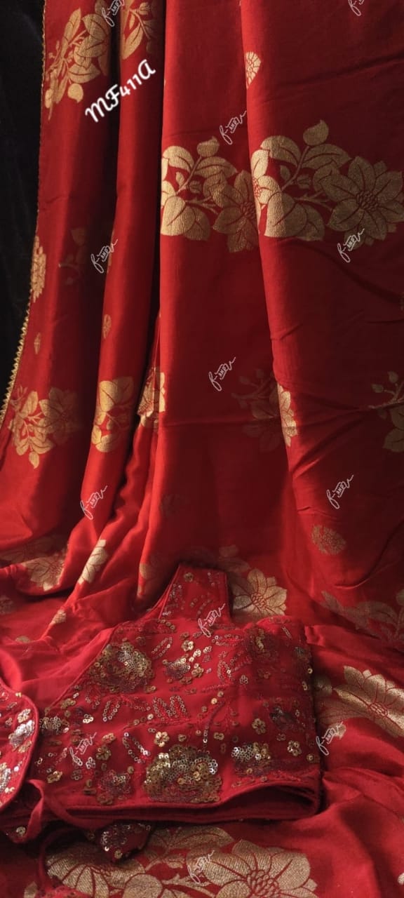 Elegant beautiful crepe saree