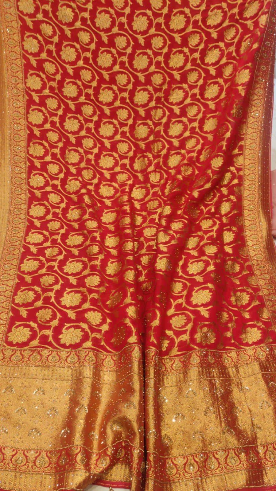 Manuloa embroidery saree