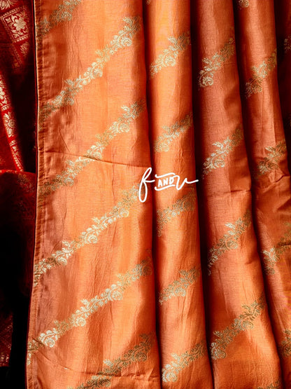 Excusitive lehariya Munga saree