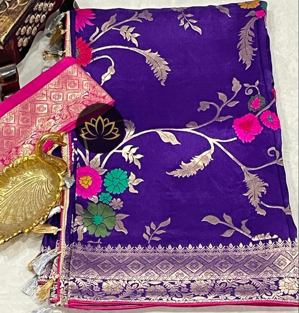 Mavika Moonga banarsi saree