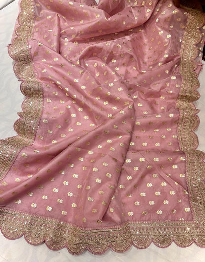 Scalloped weaving organza saree